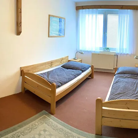 Nyaraló Rekreacni Dum Pod Tresni