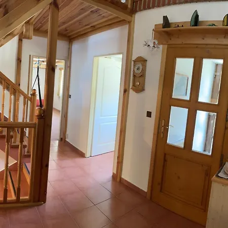 Nyaraló Rekreacni Dum Pod Tresni